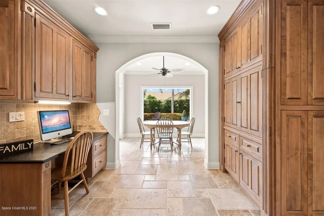 Photo of 437 Oriole Lane
