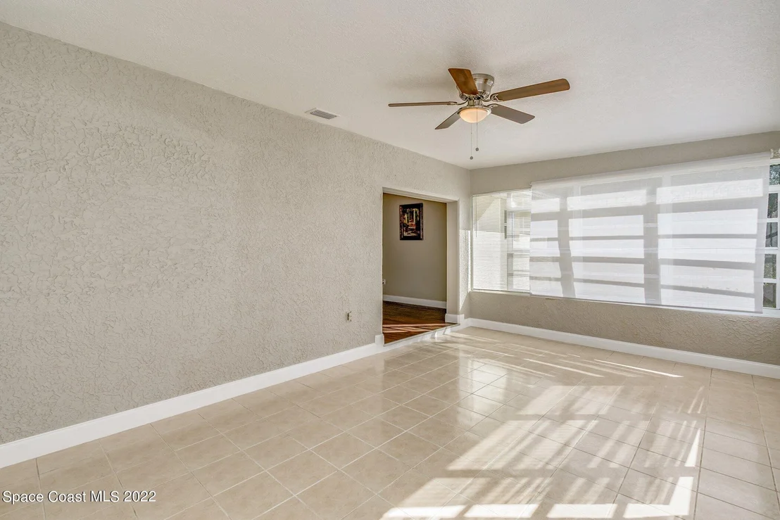 Photo of 1882 Pace Drive NW