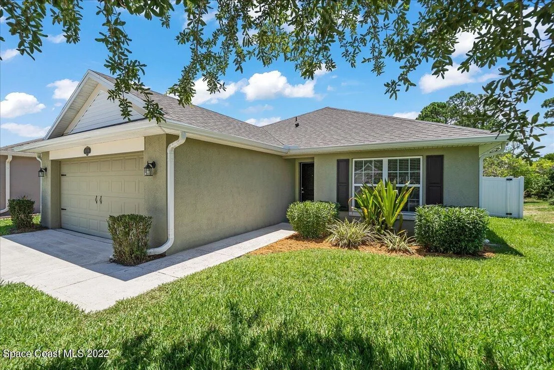 Photo of 458 Macon Drive