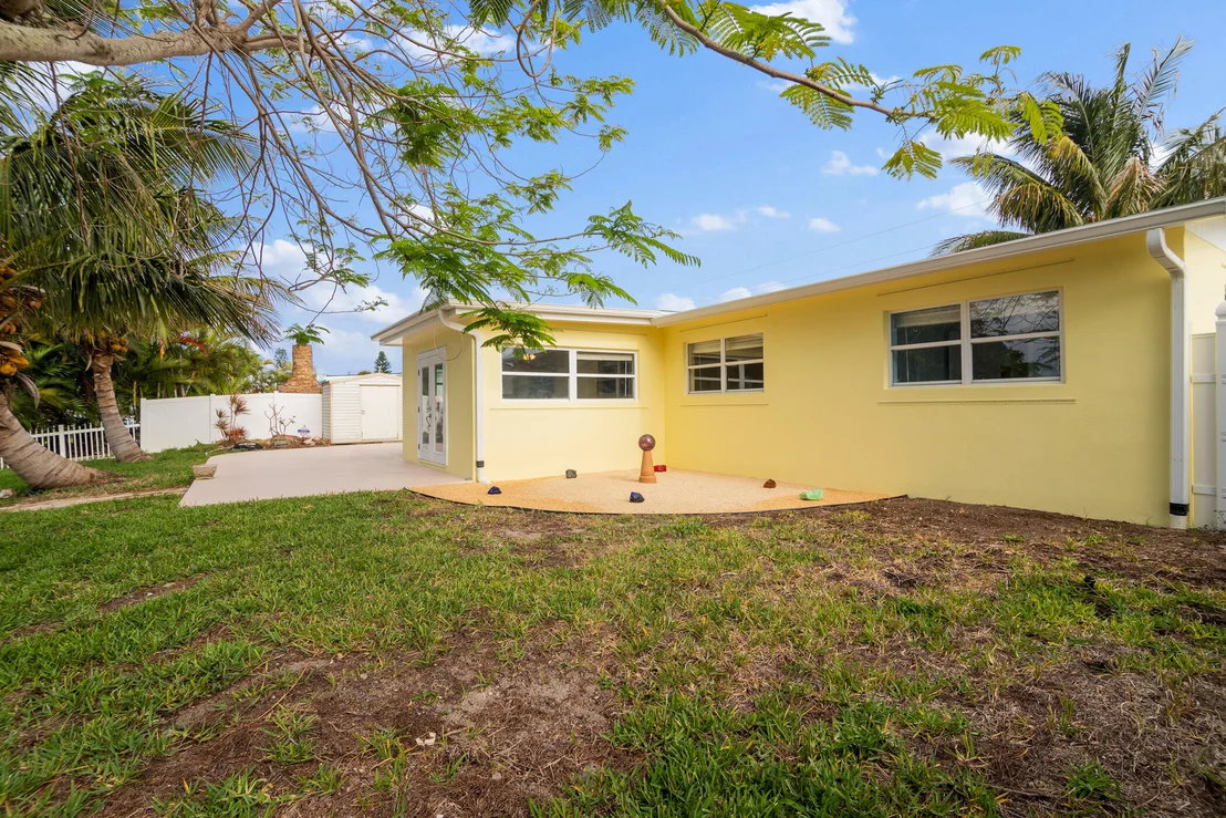 Photo of 426 Atlantis Drive