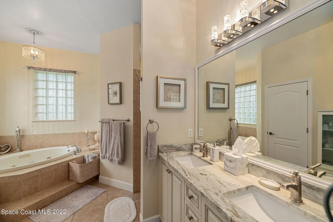 Photo of 1597 Auburn Lakes Drive