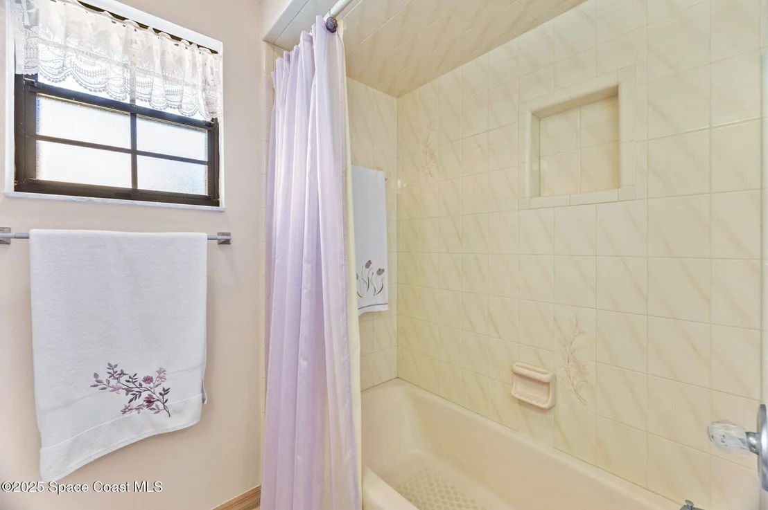 Photo of 1392 Silver Lake Drive