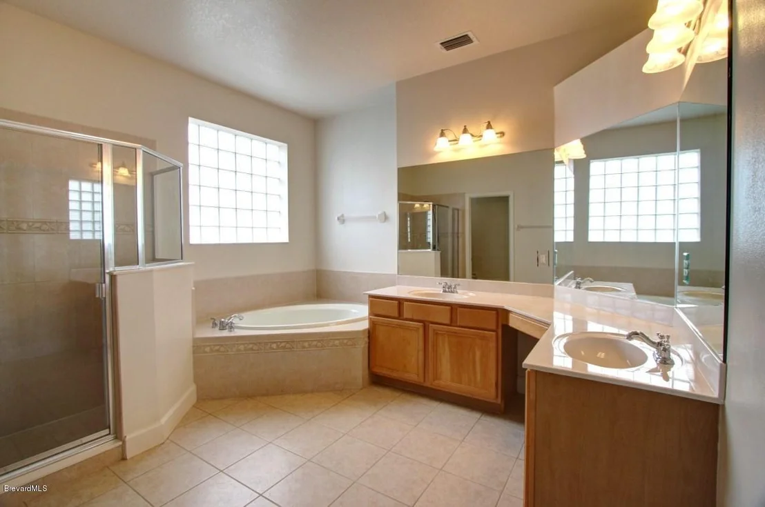 Photo of 3316 Peninsula Circle