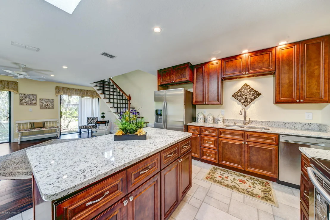 Photo of 1005 Daytona Drive NE