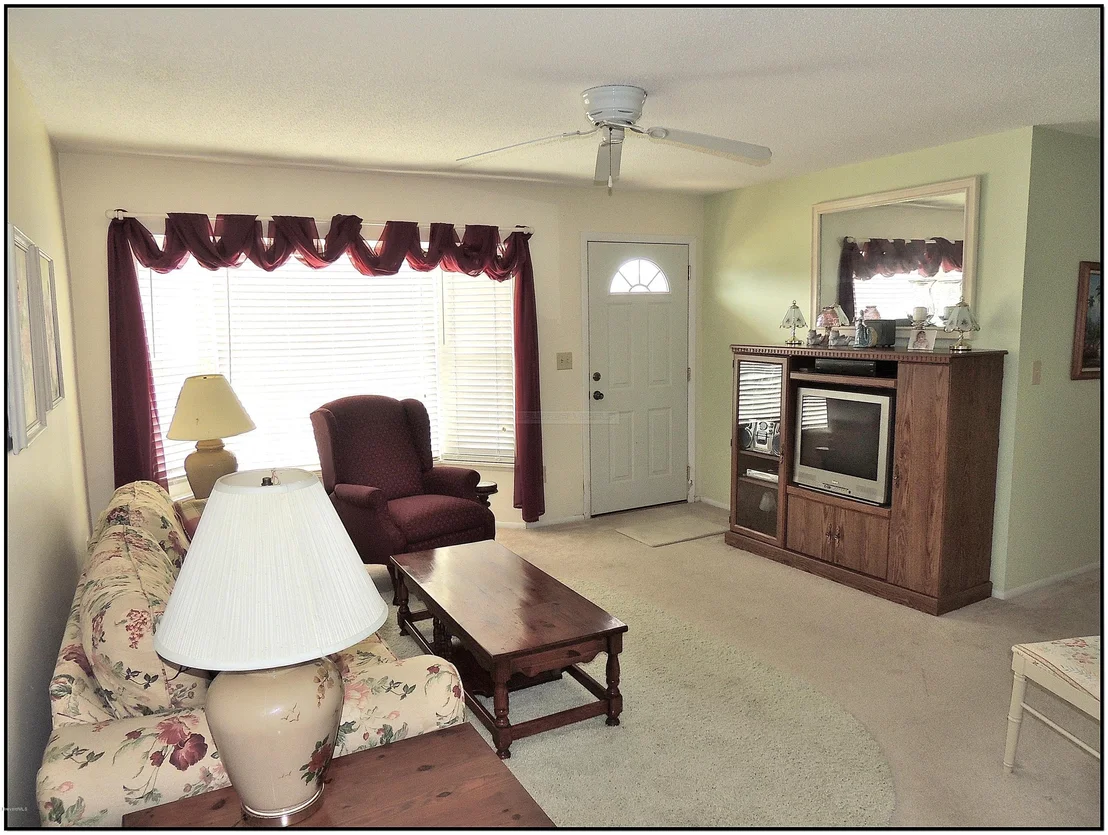 Photo of 3251 NE Edgewood Drive