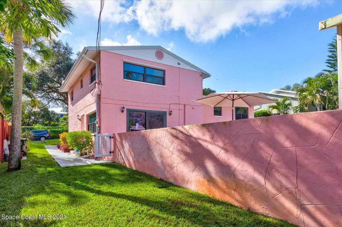 Photo of 46 Burlington Avenue