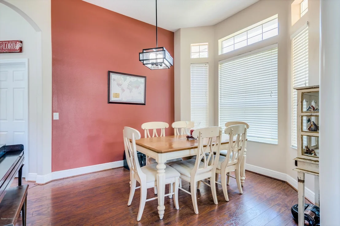 Photo of 1611 Whitman Drive