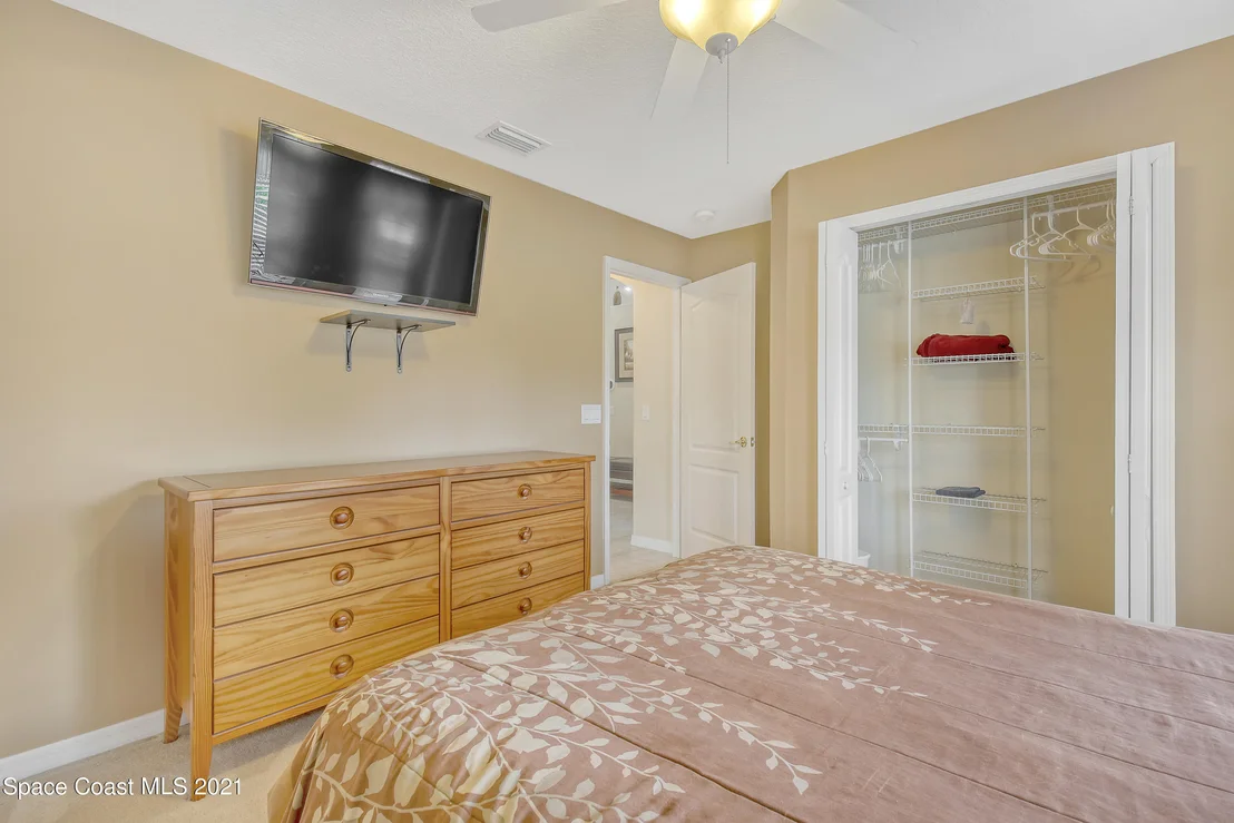 Photo of 6915 Renshaw Drive