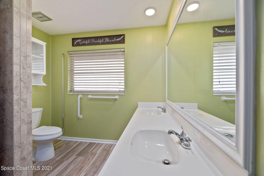 Photo of 616 Hibiscus Trail