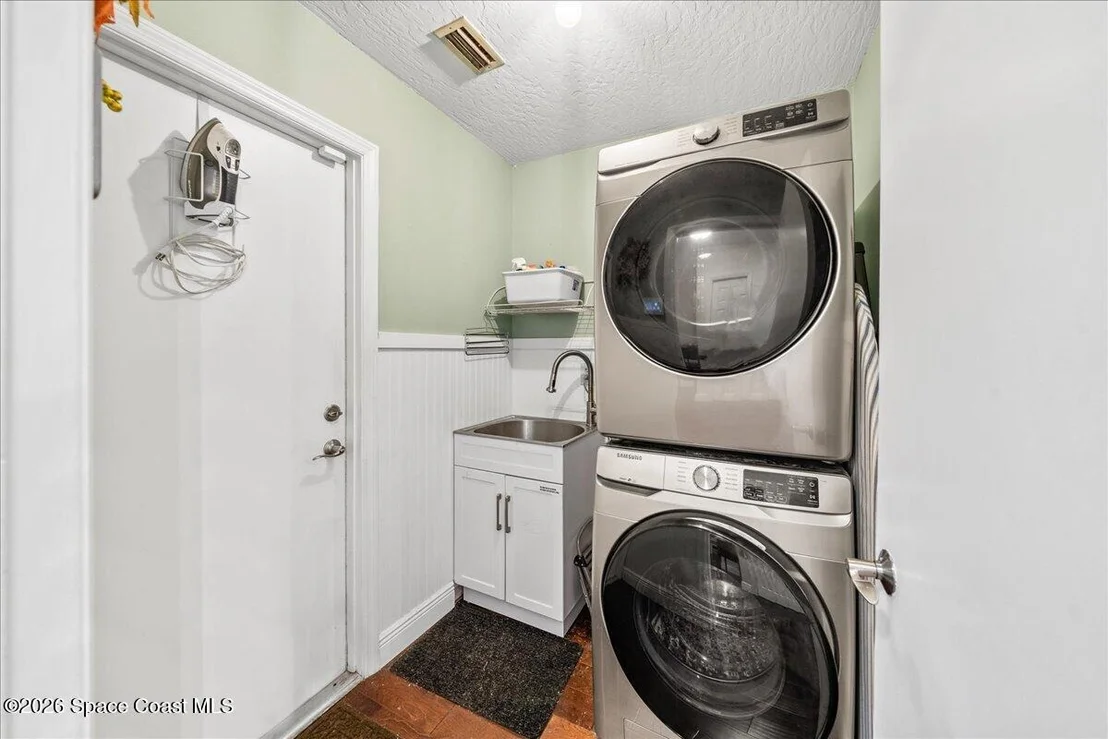 Photo of 901 Spanish Wells Drive