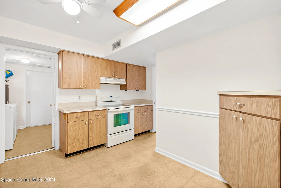 Photo of 1726 Golfview Drive