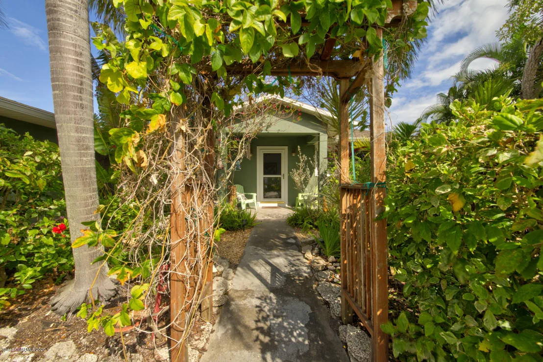 Photo of 309 W Exeter Street