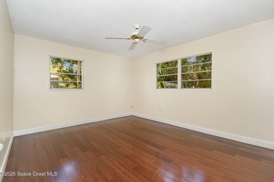 Photo of 445 Pine Boulevard