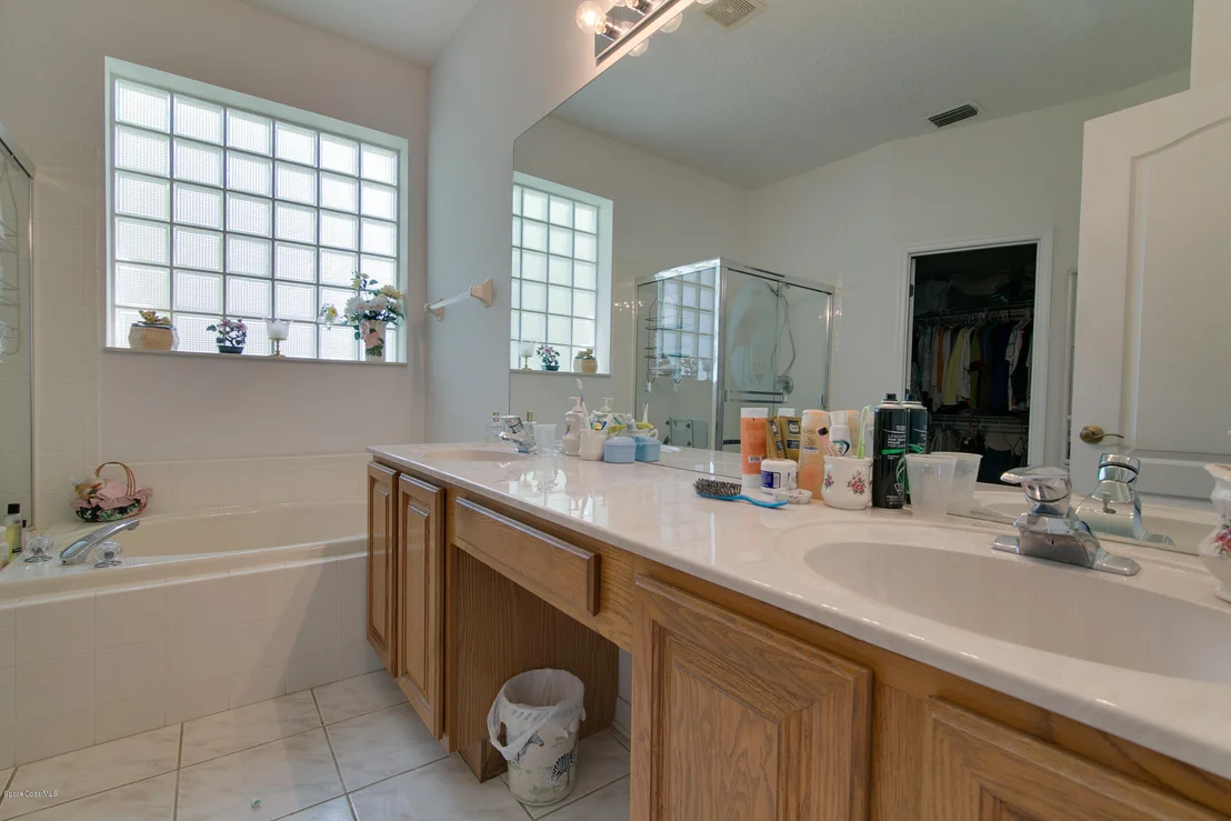 Photo of 972 Wimbledon Drive