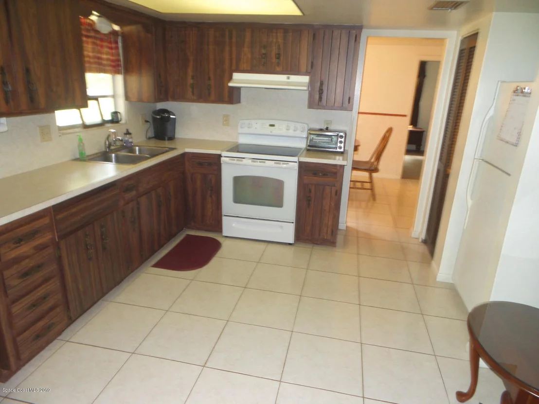 Photo of 612 Dundee Circle