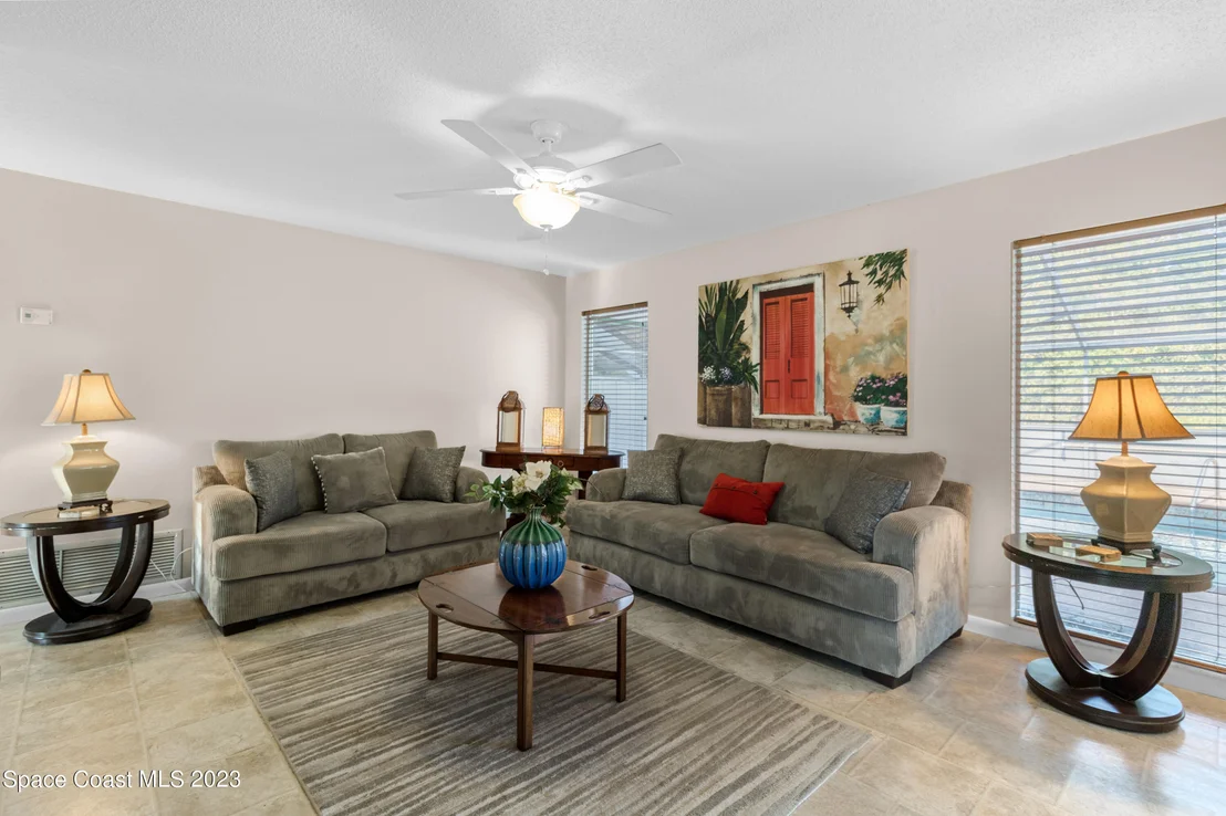 Photo of 1113 Cromey Road NE
