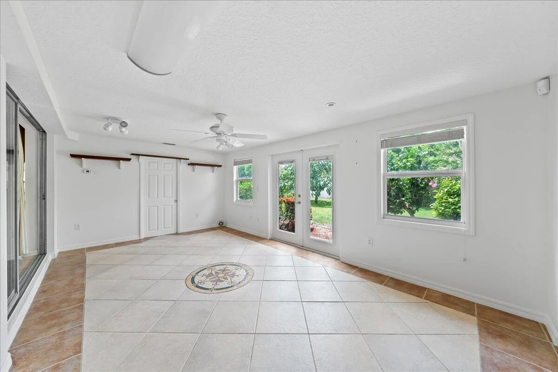 Photo of 1902 Cedar Lane