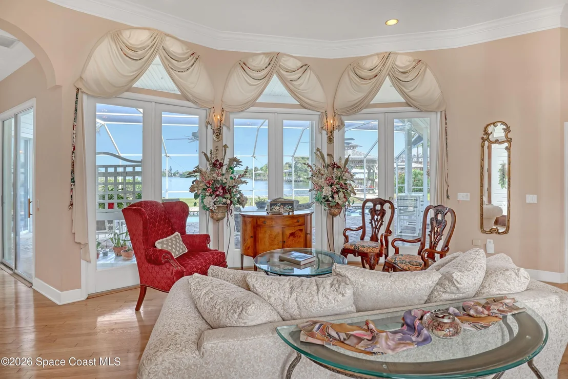 Photo of 1530 Bay Shore Drive