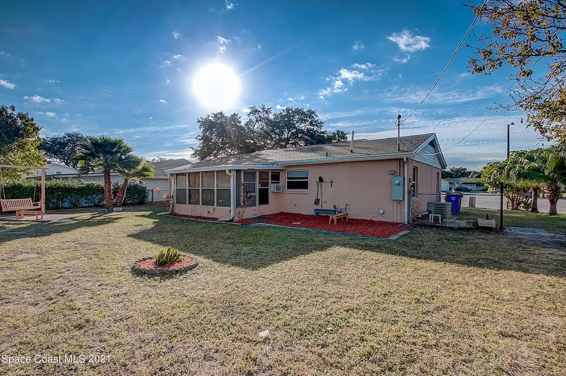 Photo of 960 Brunswick Court