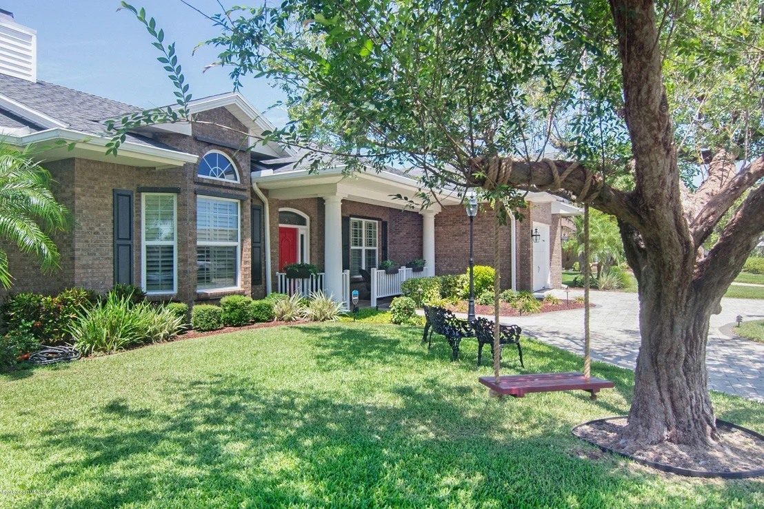 Photo of 1242 Silver Lake Drive