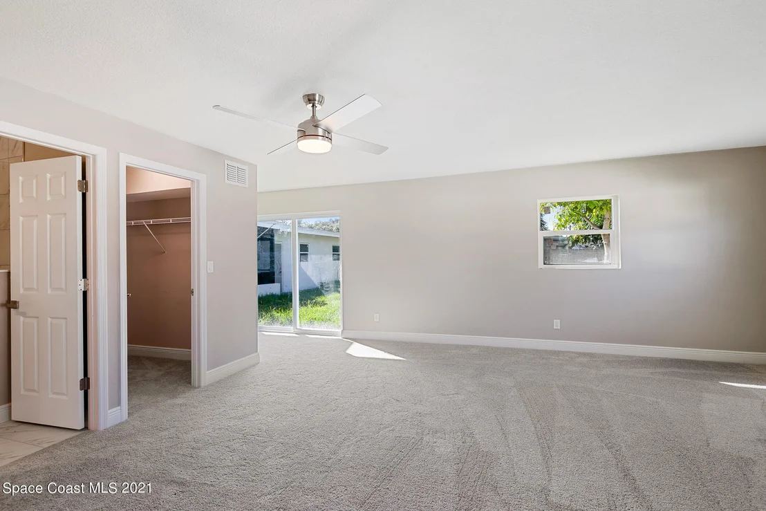 Photo of 1700 Loquat Drive