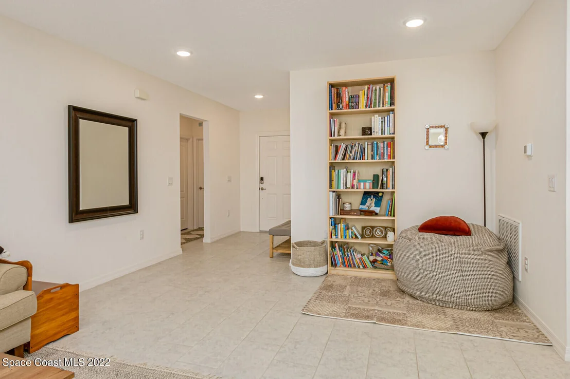 Photo of 953 Edensor Lane