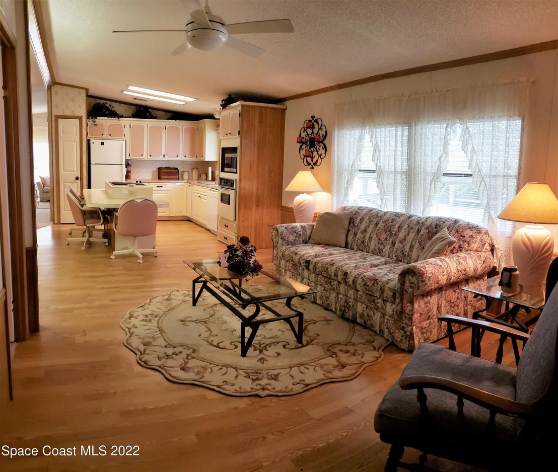 Photo of 2375 Coconut Palm Drive NE