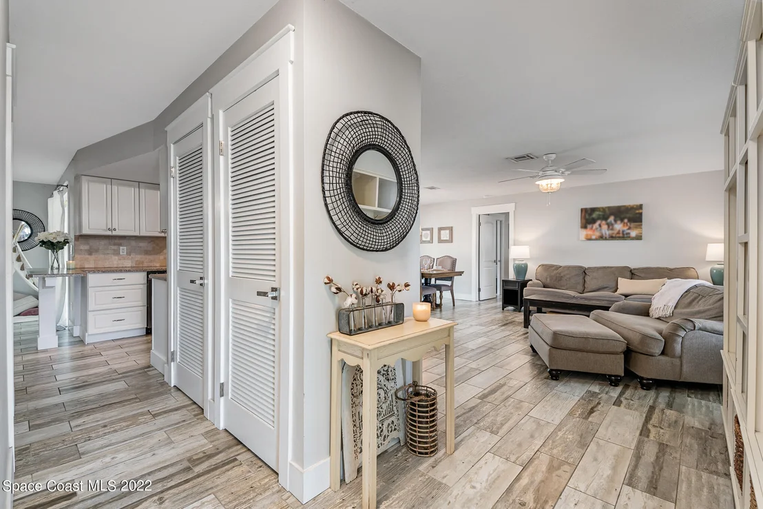 Photo of 214 7th Avenue