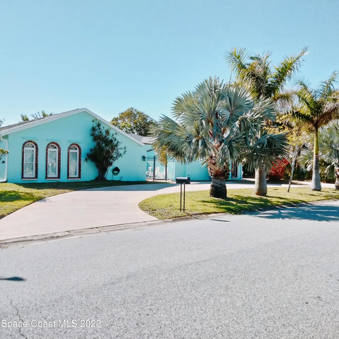 Photo of 322 Hibiscus Trail