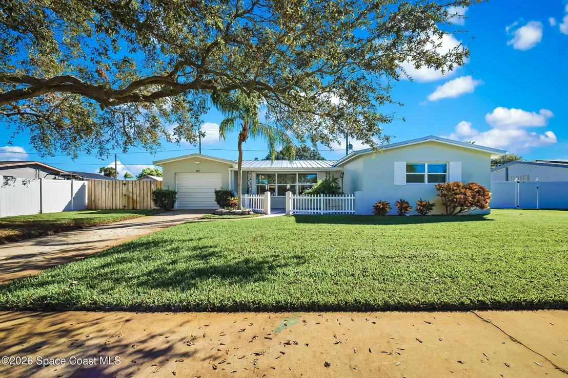 Photo of 557 Ixora Drive