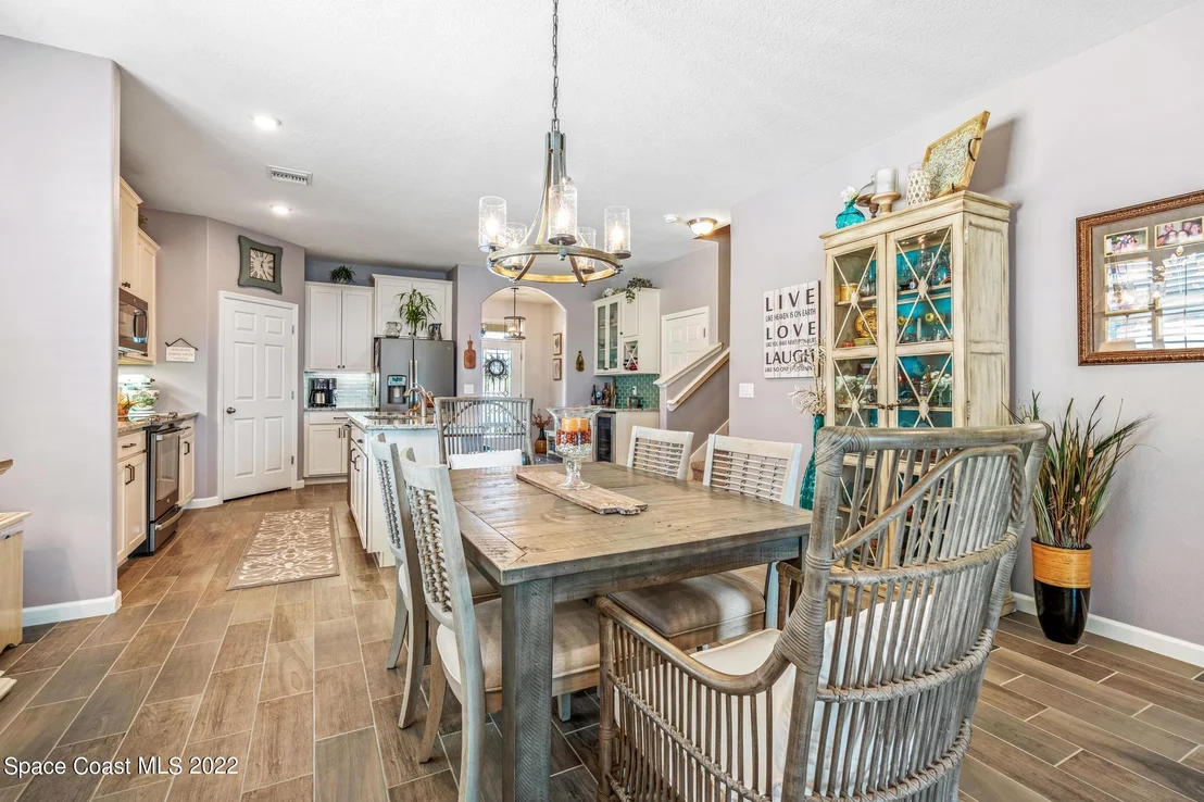 Photo of 982 Peta Way