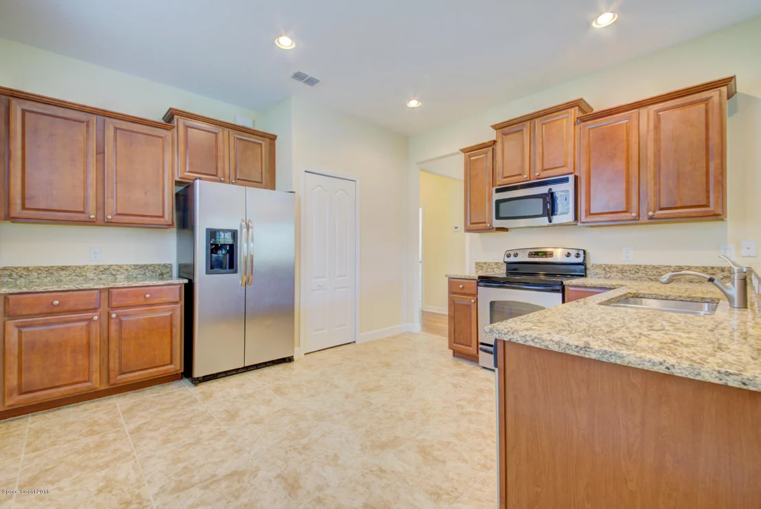 Photo of 6763 Newhall Lane