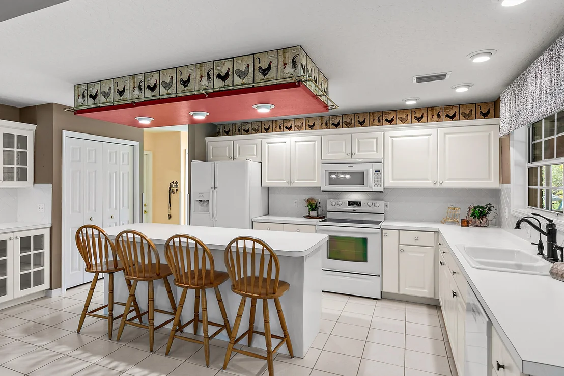 Photo of 3240 Weber Road