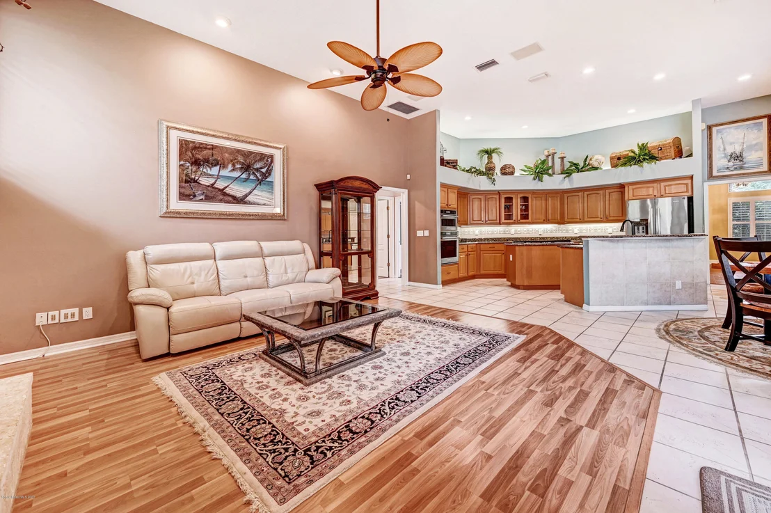 Photo of 3850 Beechgrove Road