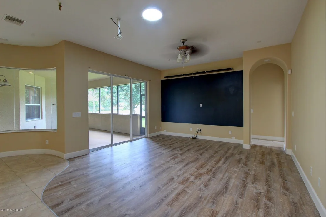 Photo of 1146 Stockbridge Way