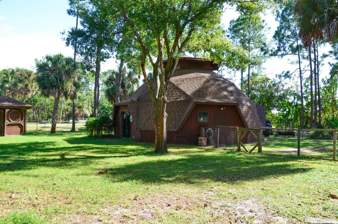 Photo of 920 SW Atz Road