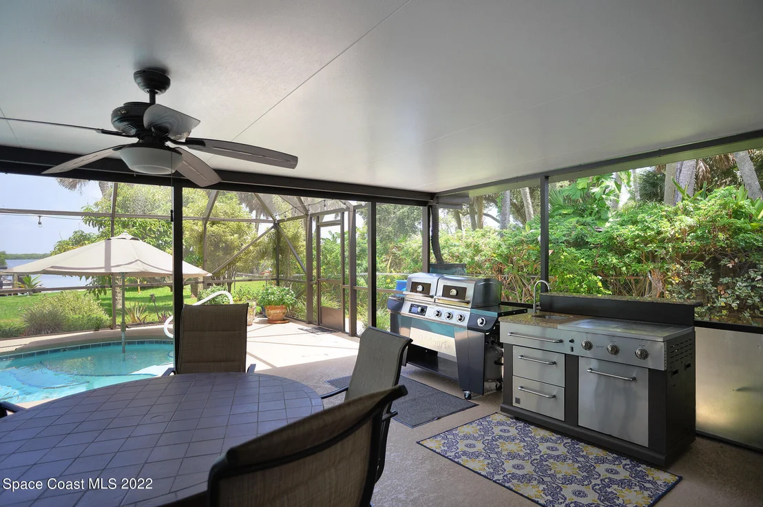 Photo of 45 W Bay Drive