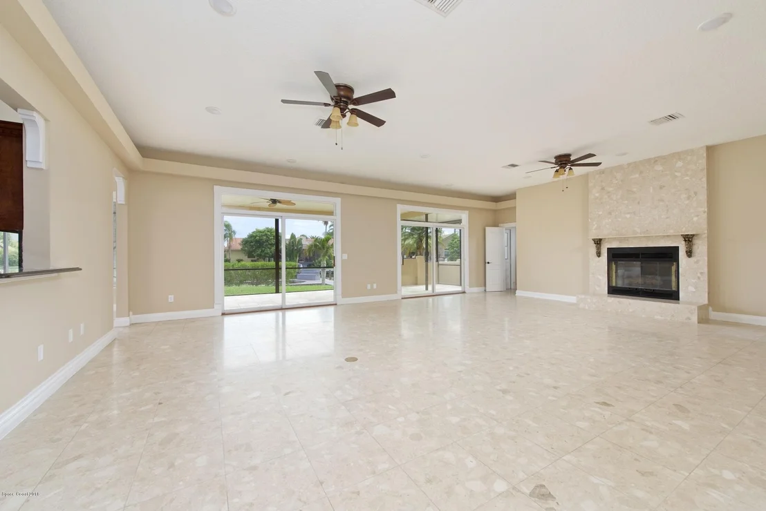 Photo of 545 Lanternback Island Drive