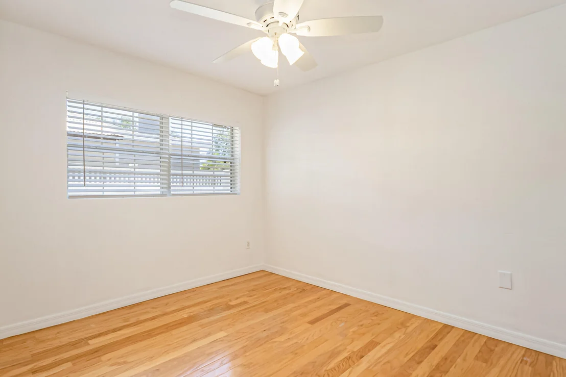Photo of 407 Par Avenue