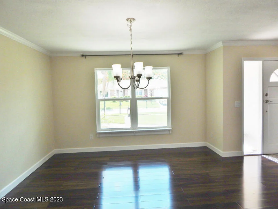 Photo of 780 Pebble Beach Avenue NE
