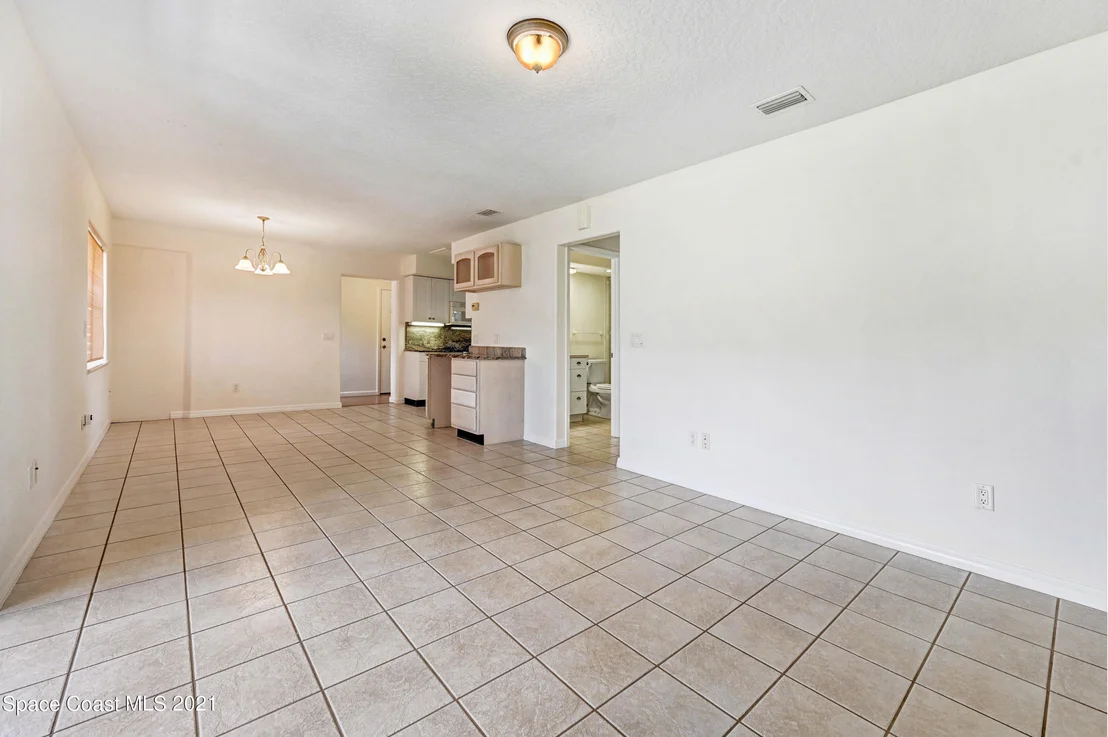 Photo of 3429 Gran Avenue NE