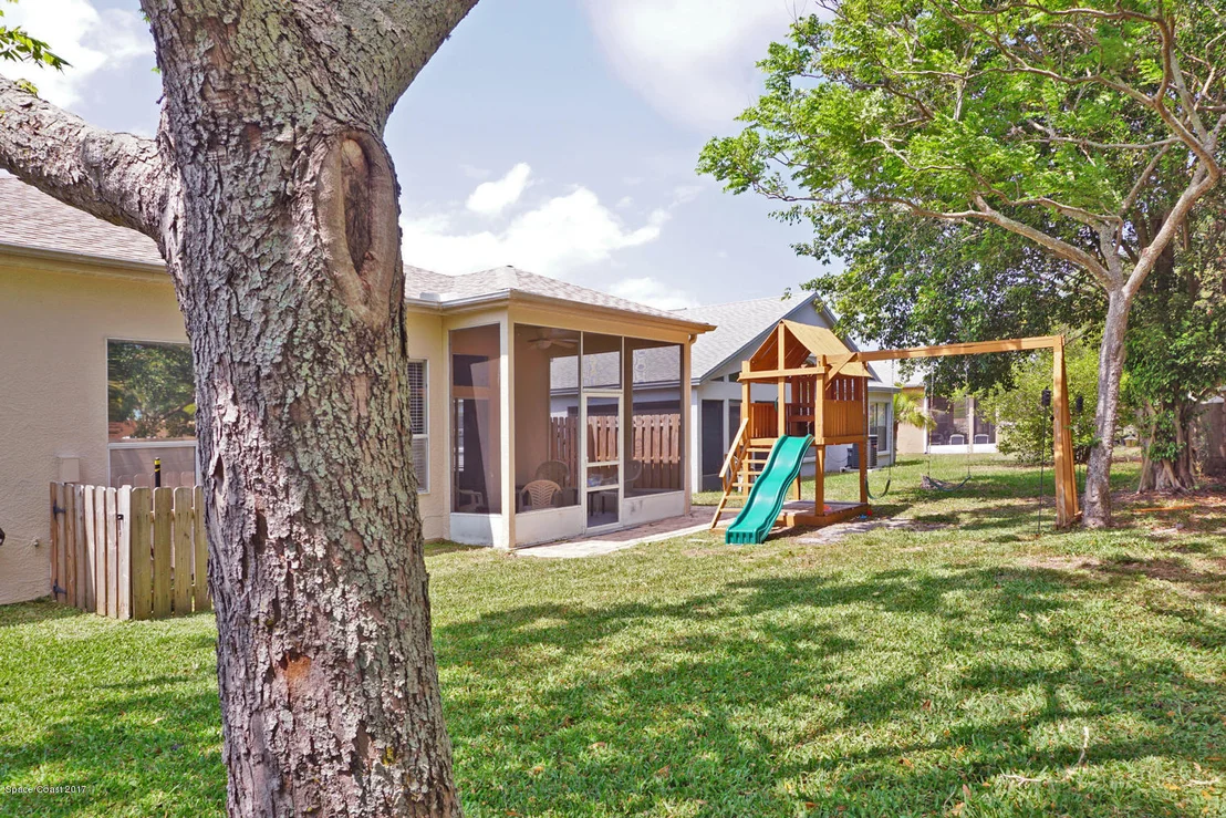 Photo of 7014 Hammock Trace Drive