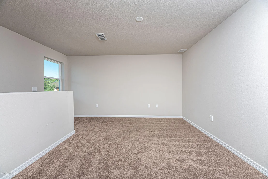 Photo of 475 Dryden Circle