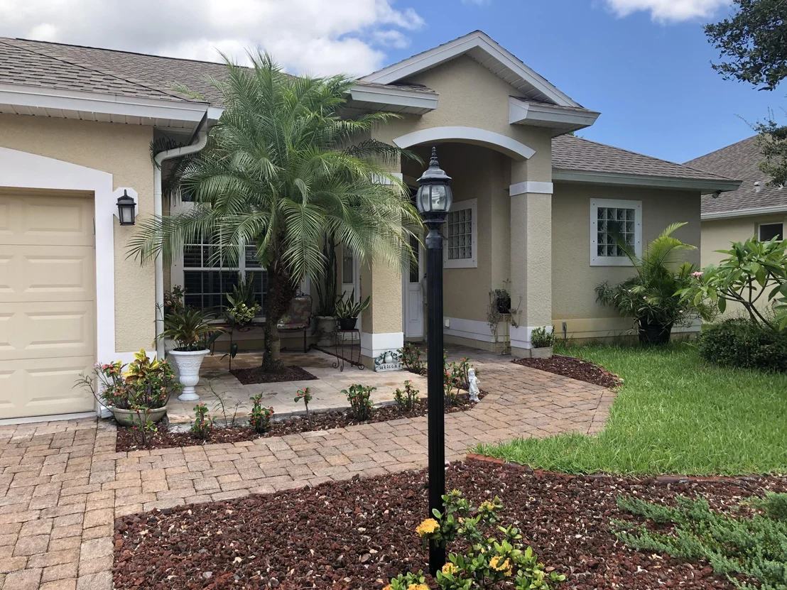 Photo of 2045 Botanica Circle