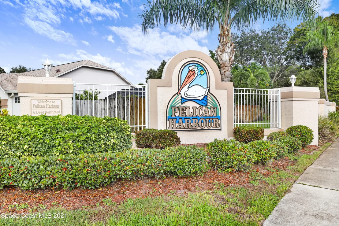 Photo of 1003 Pelican Lane