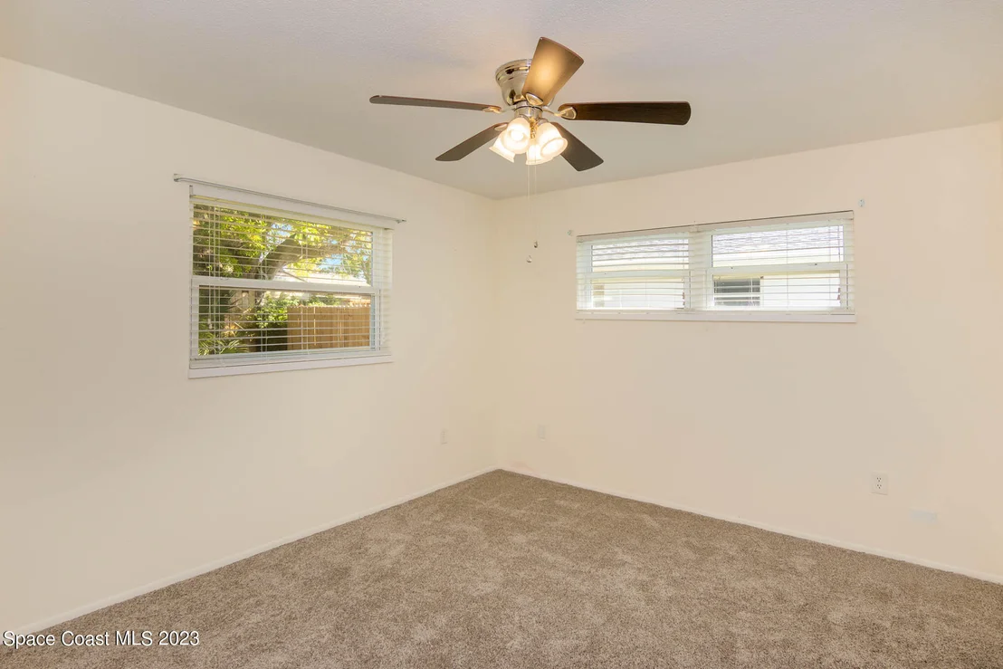 Photo of 880 Westport Drive