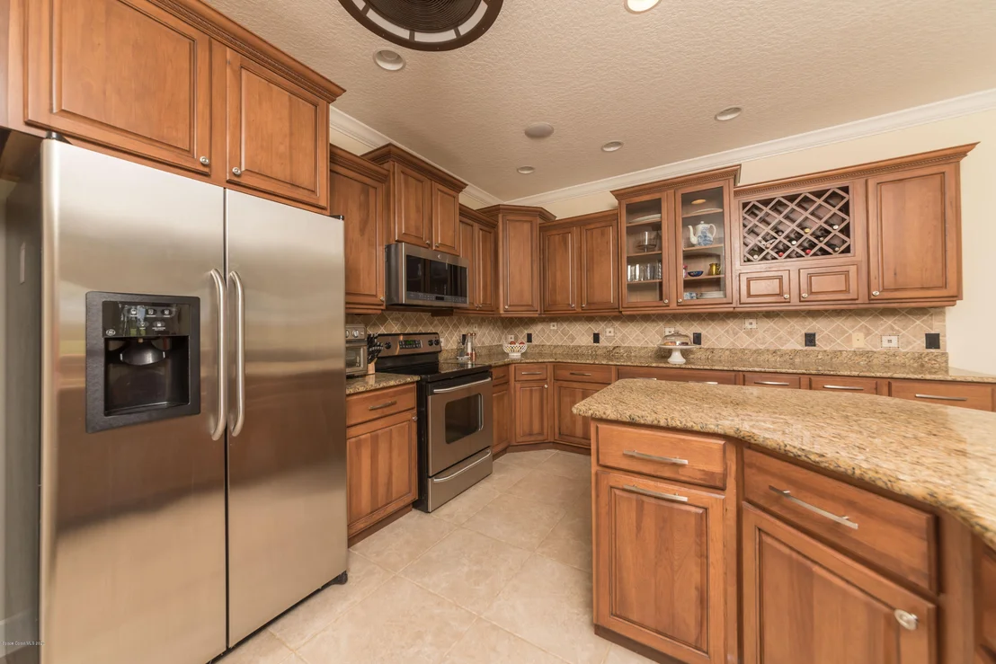 Photo of 800 Glen Abbey Way Way