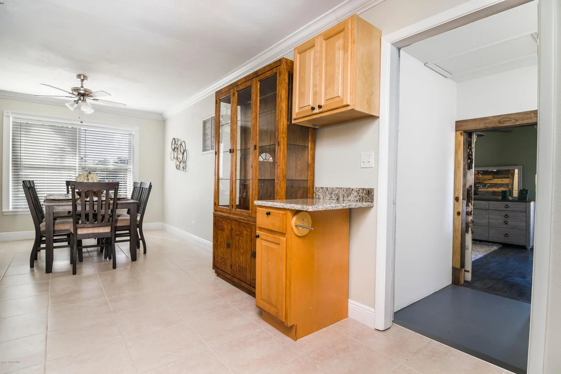 Photo of 141 SE 3rd Street