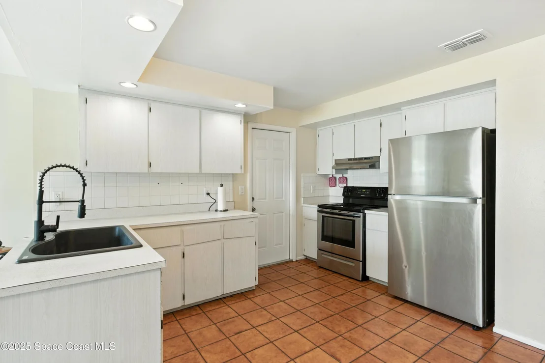 Photo of 582 Croton Road