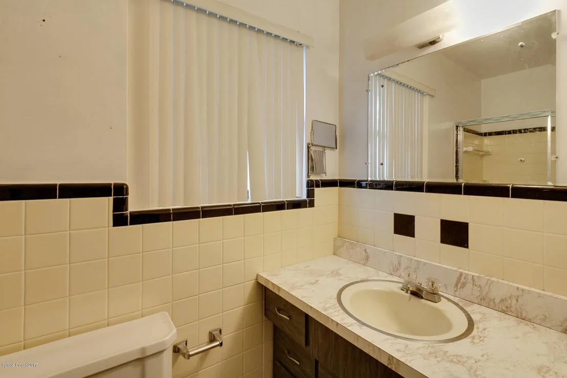 Photo of 1108 Hickory Lane